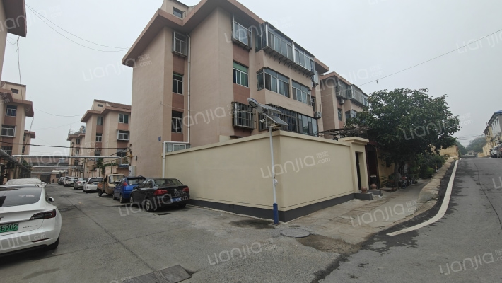 东关丰华小区外景图