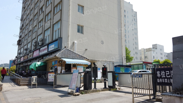 南京莱蒙水榭阳光房价怎么样莱蒙水榭阳光房源户型图小区车位交通地址