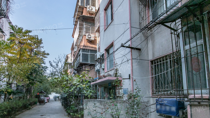 古城花园外景图