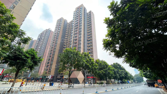 泷景花园四期星堤外景图