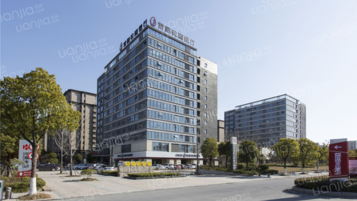 绿地海蓝商务城外景图