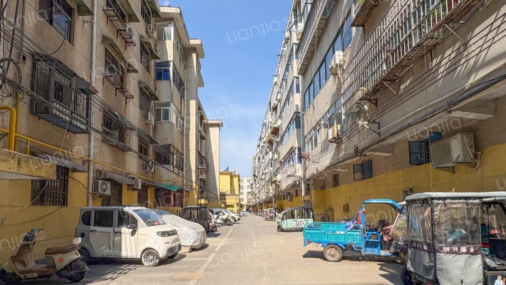 大华市场家属院外景图