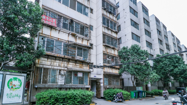 自在广场外景图