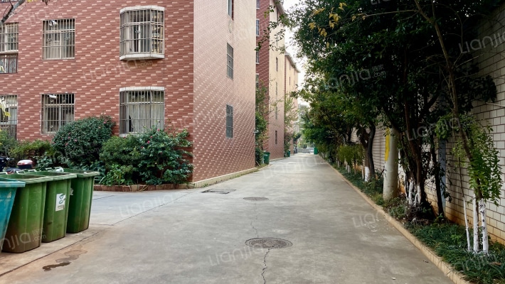 南天门住宅区外景图