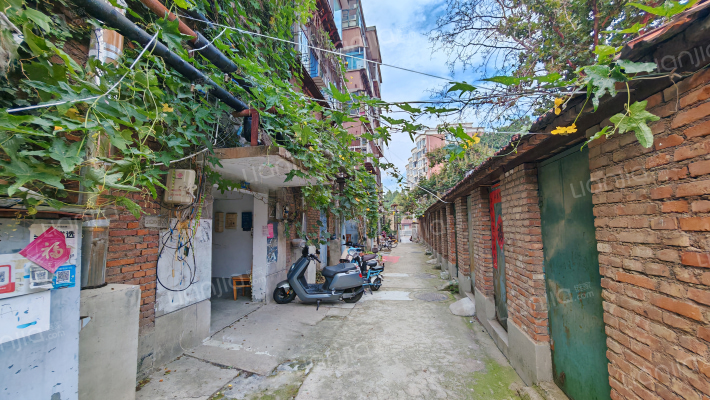 历山东路80号外景图