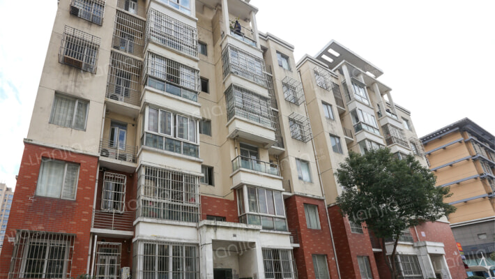 中置花苑外景图