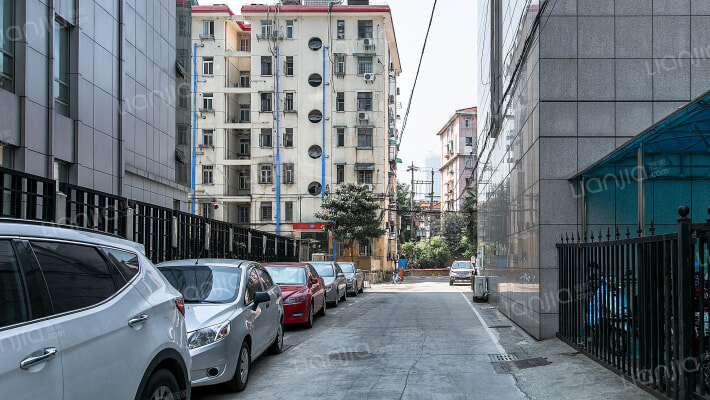 汉中门大街外景图