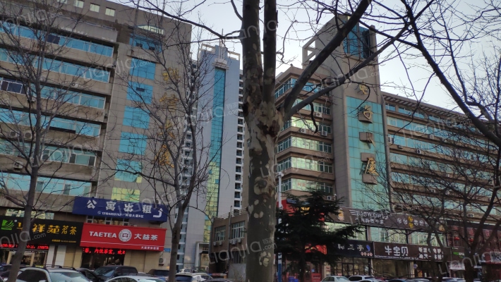 电子大厦外景图