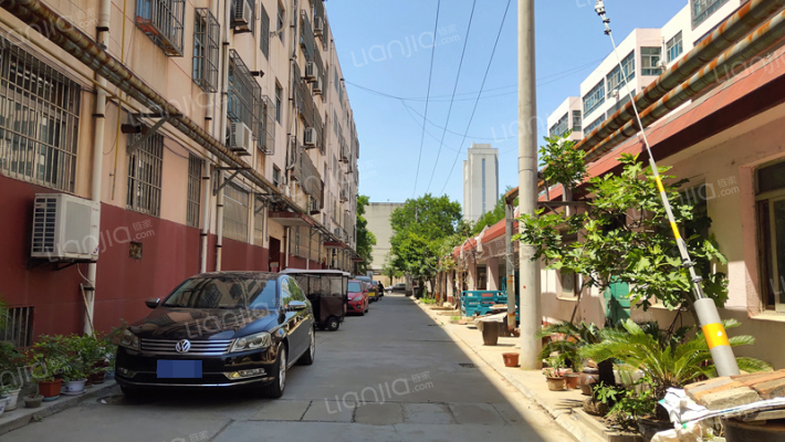 盐业小区外景图