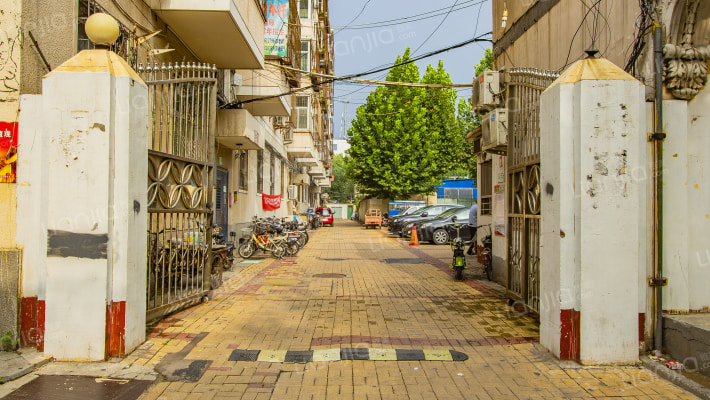 移动通信小区北院外景图