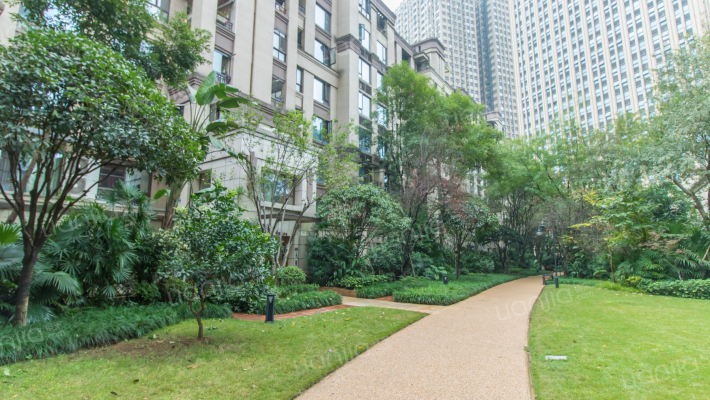 龙湖源著北区外景图