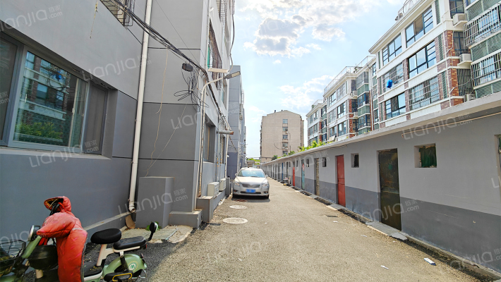 凤台工商管理局宿舍外景图