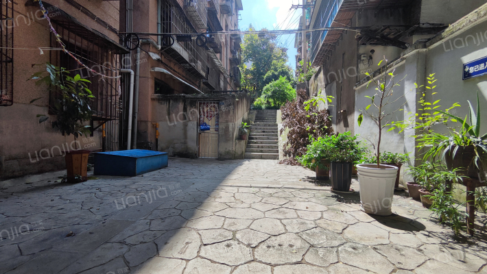 贵定路8号外景图