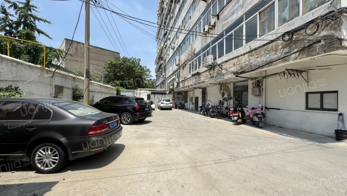 东晨大厦外景图