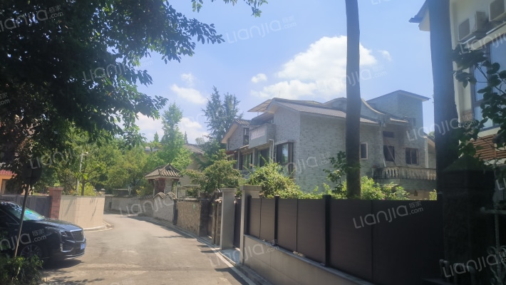 青城皓庭外景图