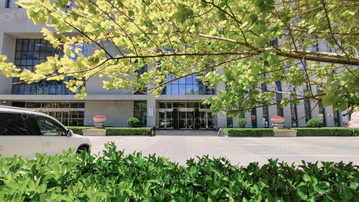 城建大厦外景图