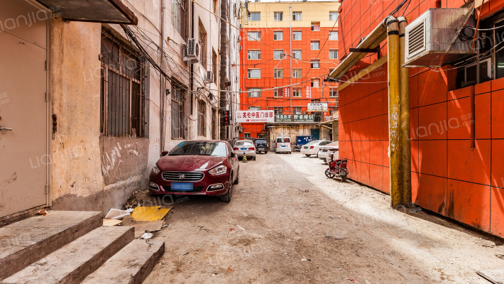 中山小区外景图