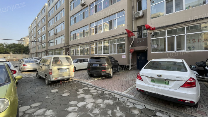 区政府宿舍外景图