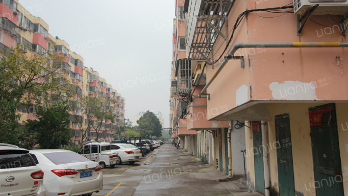 圣特小区外景图