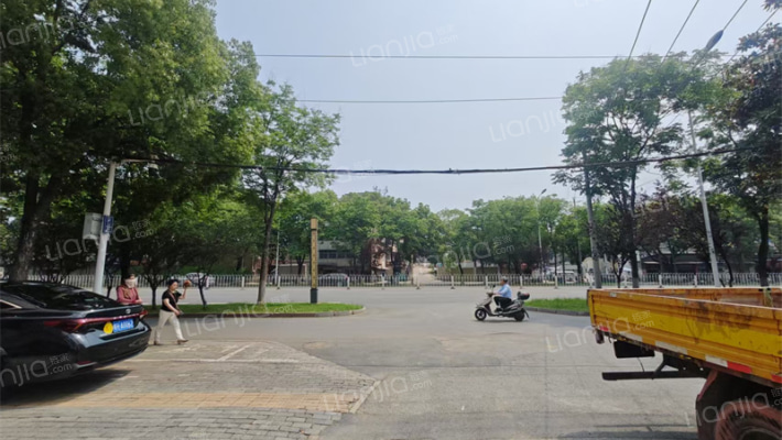 集贤北路111号外景图