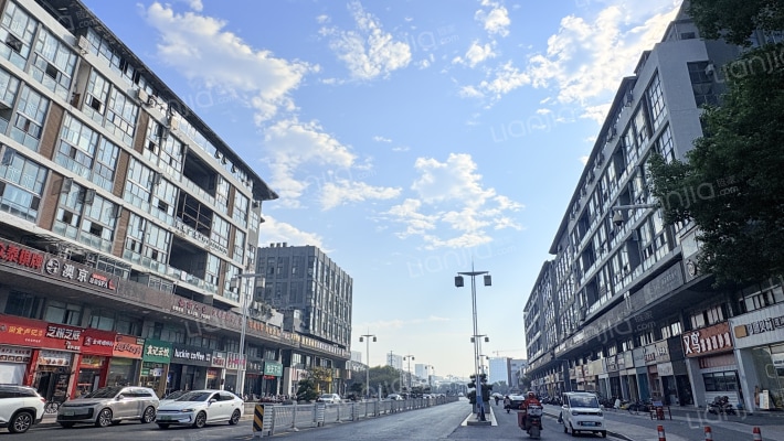 中恒广场外景图