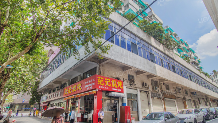 玩云岭16号外景图