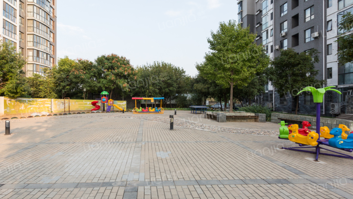 雍景天成外景图