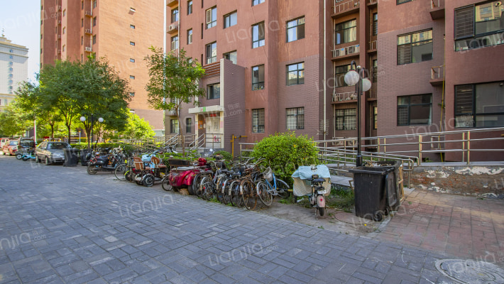 圣玉百呈外景图