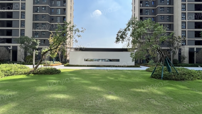 融创瀚海·大河宸院外景图