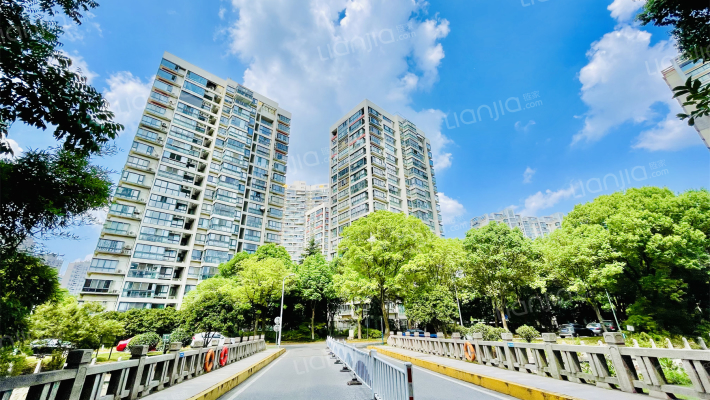 阳光城市花园A区外景图