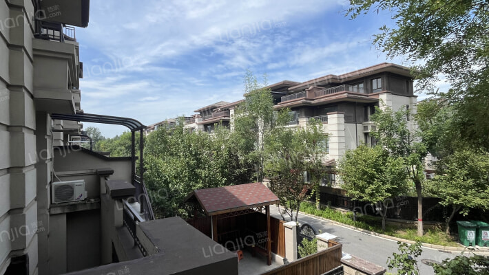 牛驼温泉孔雀城和玺泉境外景图