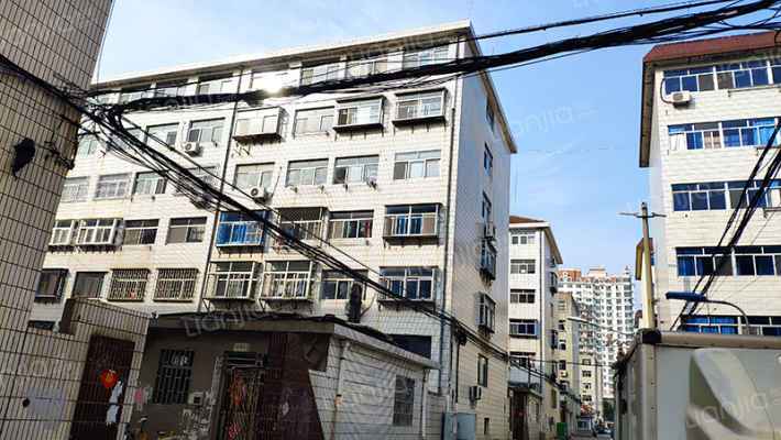 牟平区兴华街51号外景图