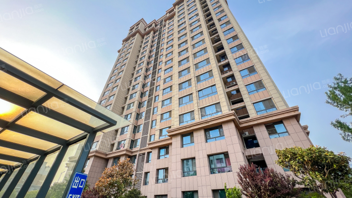 贤德苑住宅楼外景图