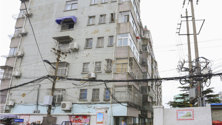 国土局宿舍区外景图