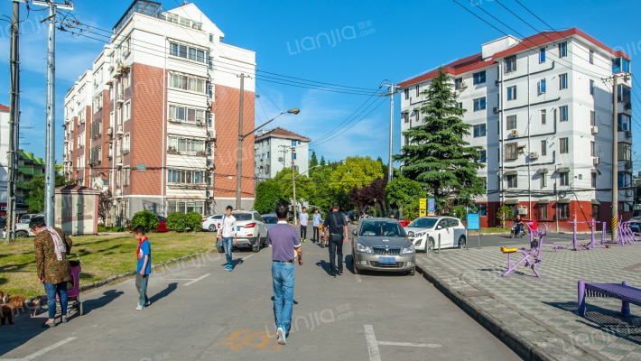 吴杨路100弄外景图