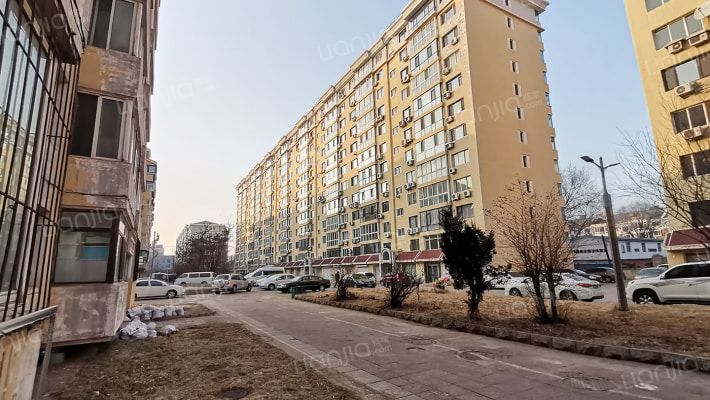 龙逸花园一期外景图