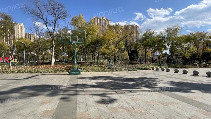 实力壹方城外景图