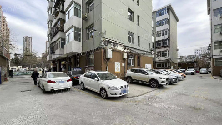 水产宿舍外景图