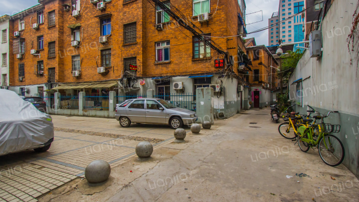金盘路粮食局宿舍外景图