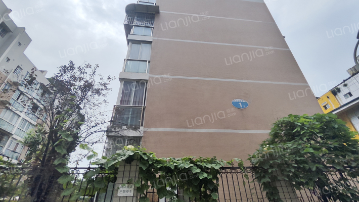 三阳鑫城外景图