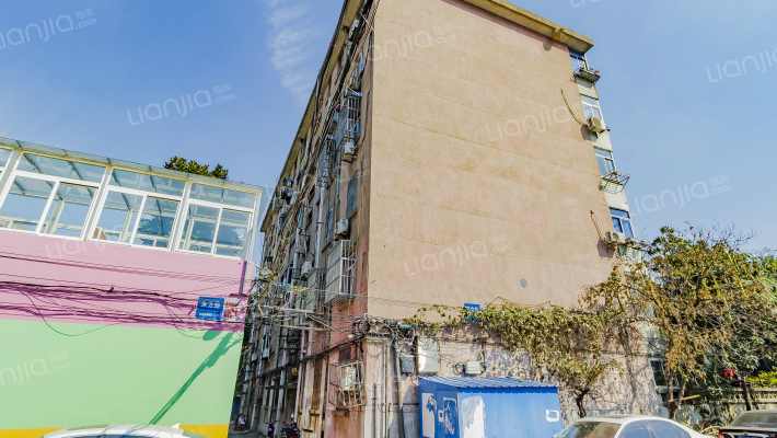 朱方路206号院外景图