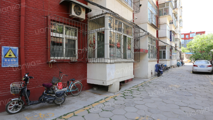 省建二宿舍外景图