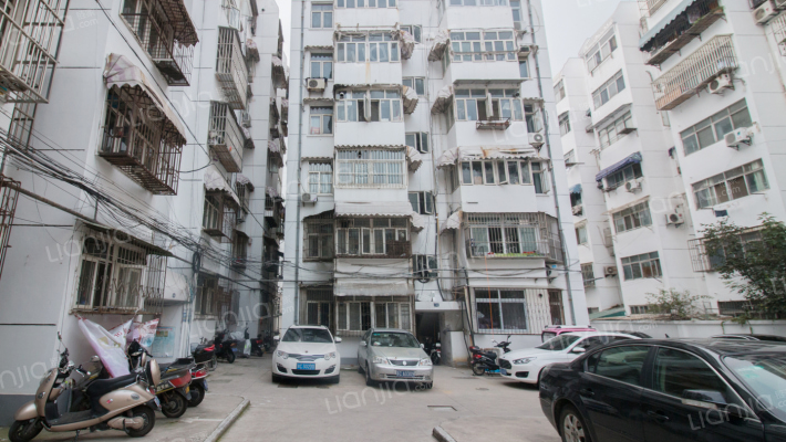 民和小区外景图