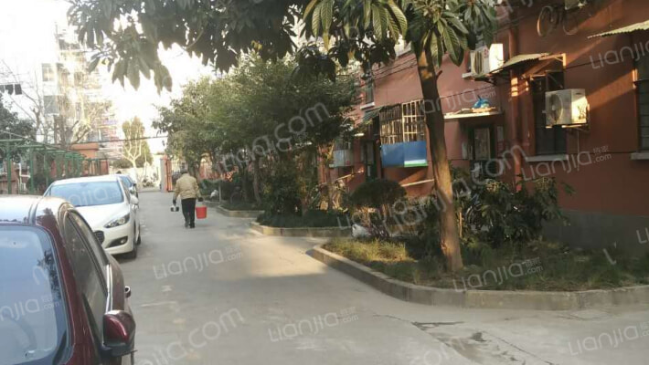 平型关路250弄外景图