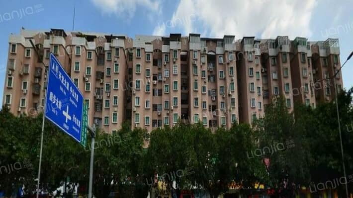 鸿森大厦外景图