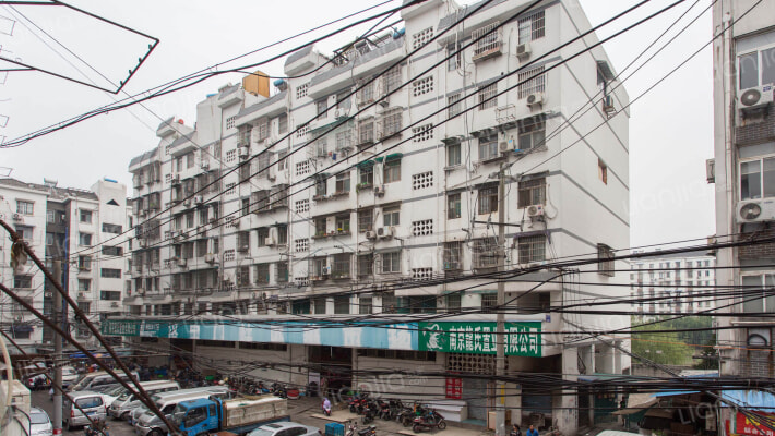 汉中门外大街203号外景图