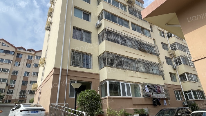 供销宿舍楼外景图