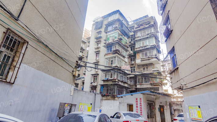 省中医院宿舍外景图