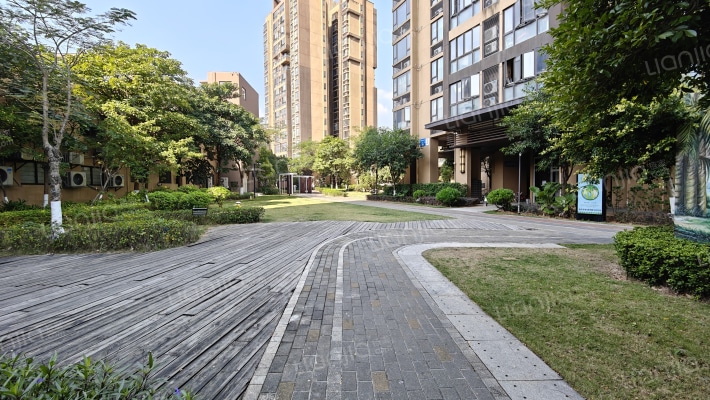 冠科泊樾湾外景图