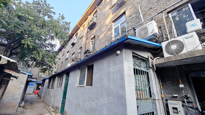 建材厂宿舍外景图